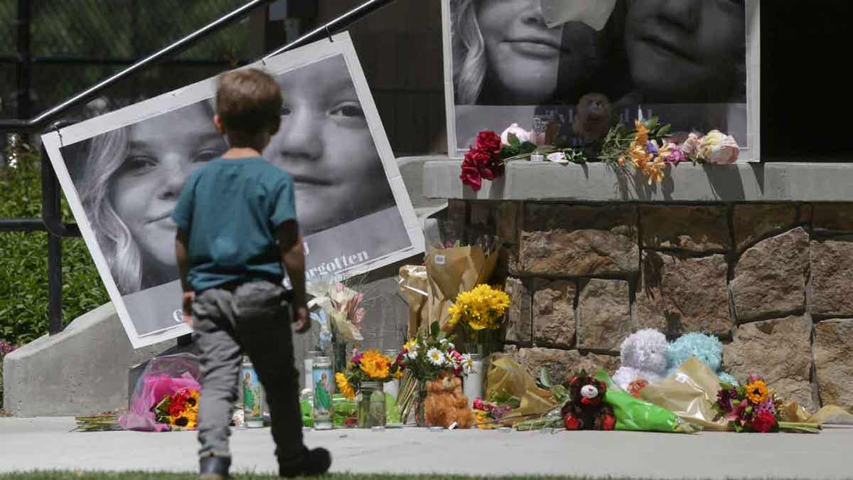 Memorial for 2 Idaho sisters who were killed