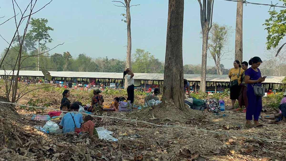 Burma residents fleeing