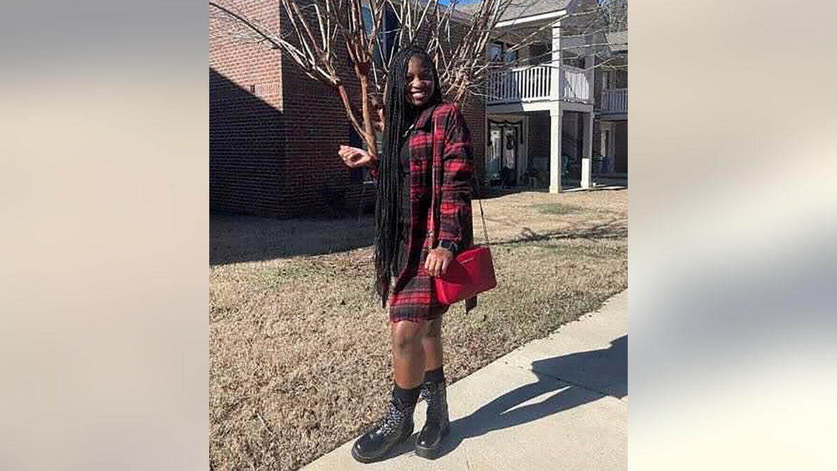Dadeville shooting victim KeKe Smith shows off plaid outfit