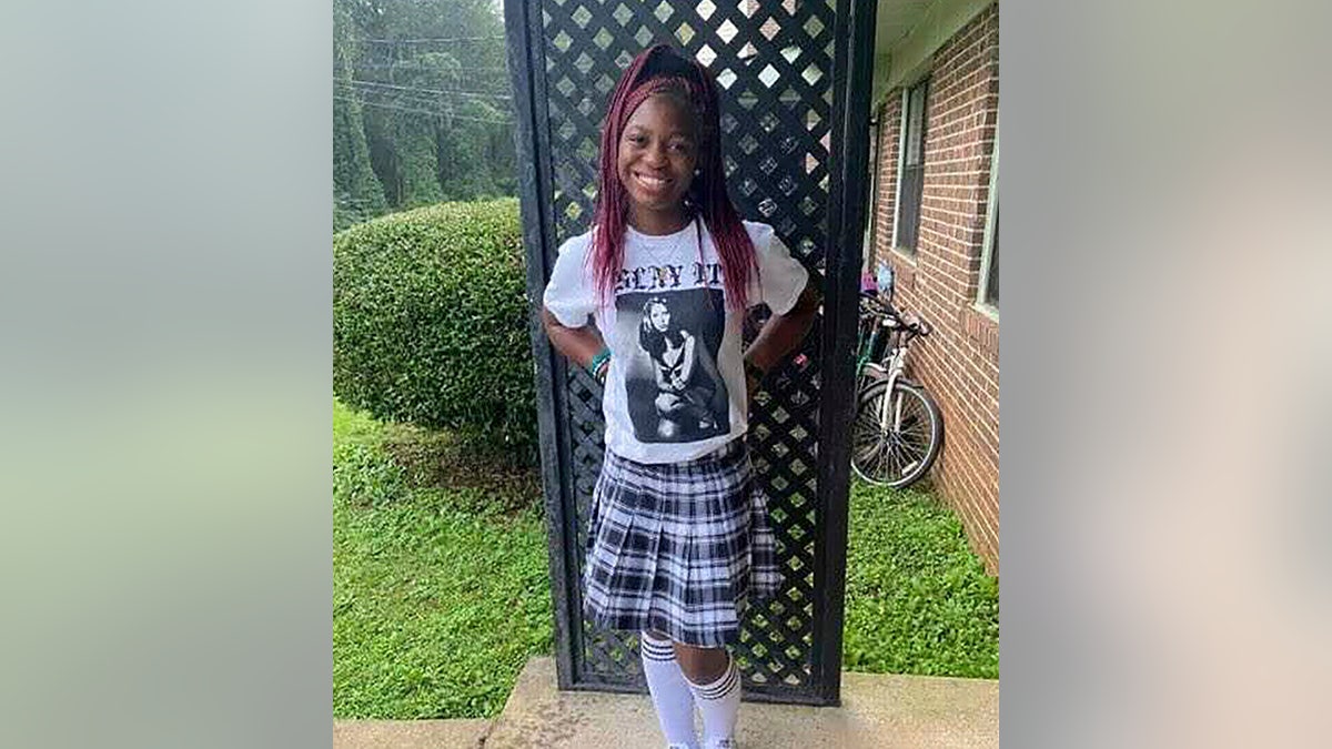 Alabama shooting victim KeKe Smith smiles