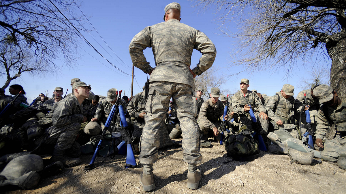 Air Force recruits in Texas