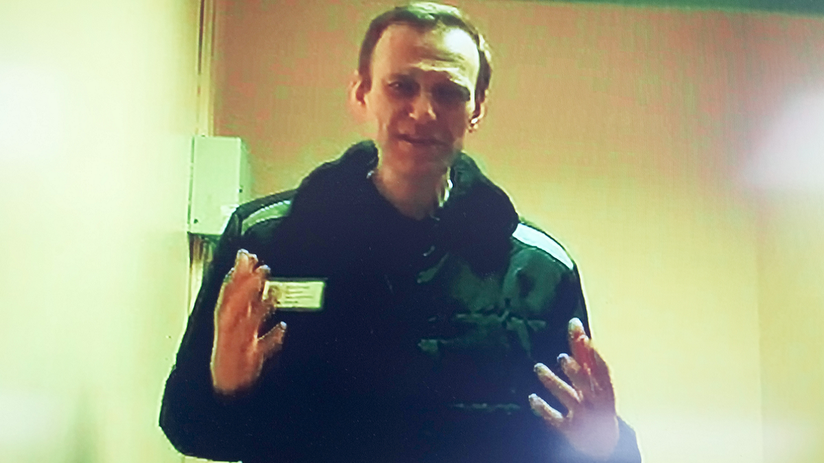 Почему навальный террорист. Навальный 2020.