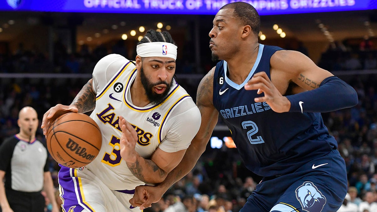 LeBron James, Lakers take down Grizzlies in Game 1 of matchup | Fox News