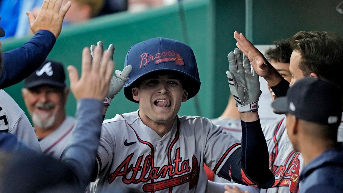 Braves' Brian Snitker ejected following animated argument with umpires ...