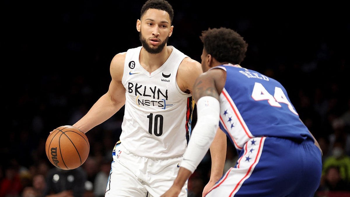Ben Simmons buries a three in Sixers' blowout exhibition win