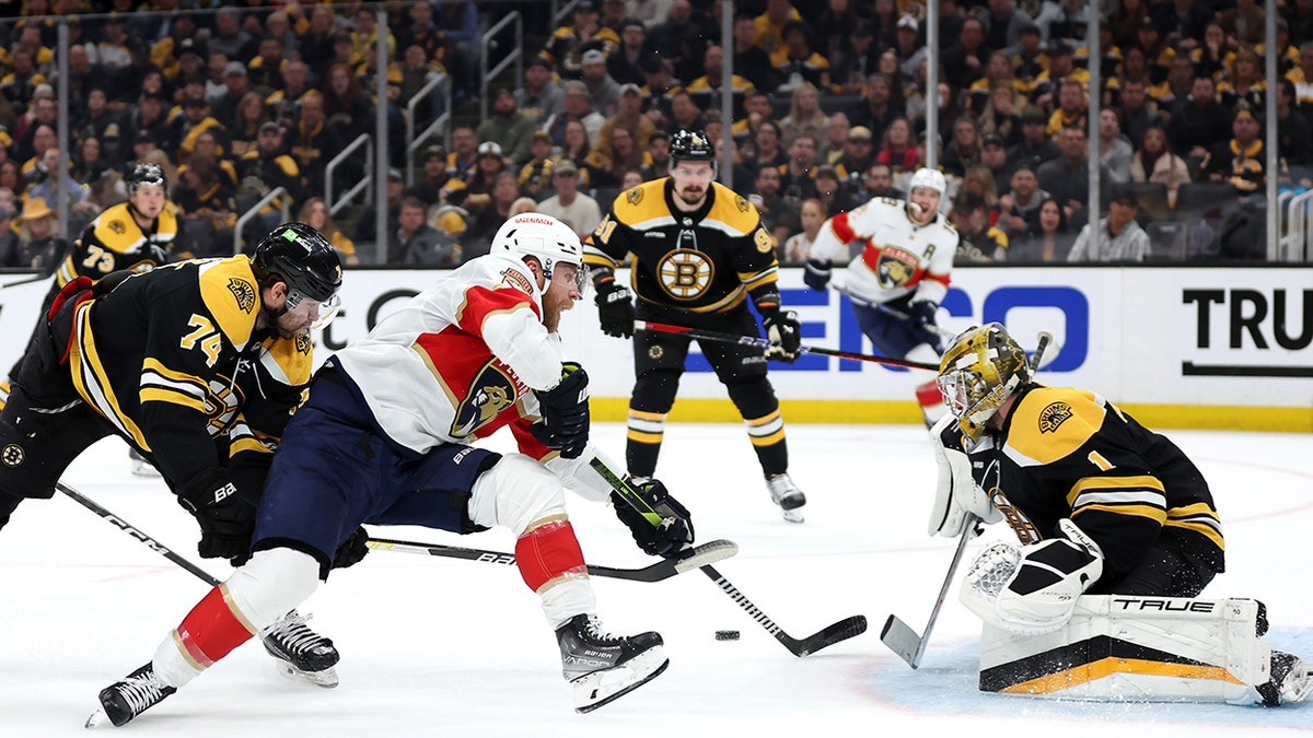 Panthers oust Bruins in Game 7 to end Boston's historic NHL season