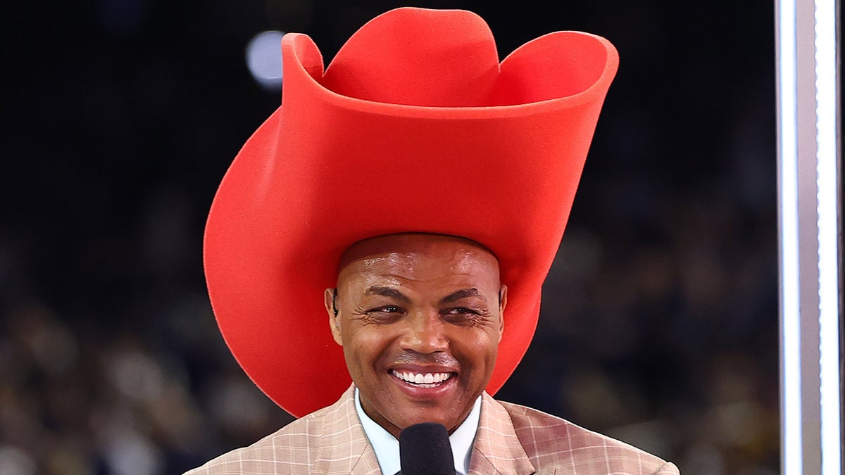 Charles Barkley comes after cats in latest hot take: 'I just don’t