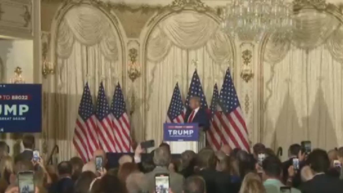 Donald trump speaks crowd mar-a-lago indicted new york city
