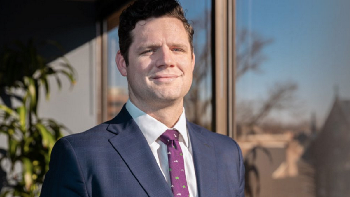 Criminal defense attorney David Mueller is challenging incumbent St. Louis Circuit Attorney Kim Gardner in the 2024 elections.