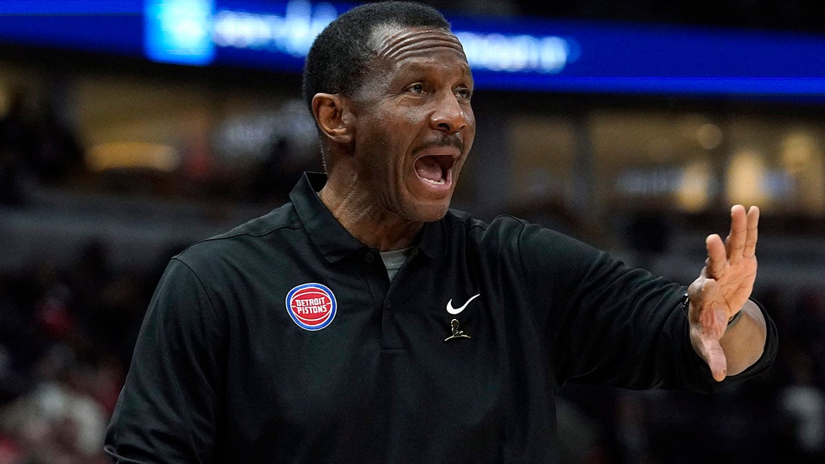 Dwane Casey vs the Bulls