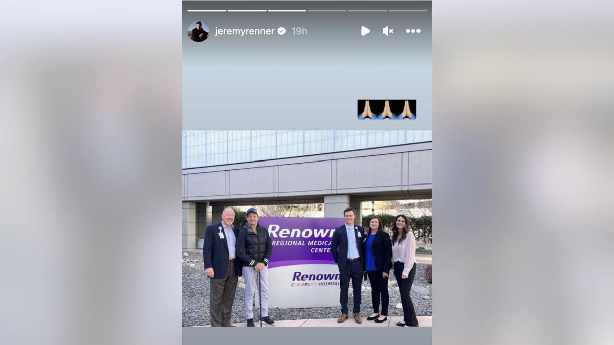 jeremy renner at hospital with staff