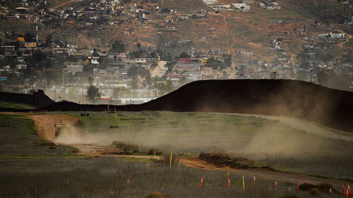 A photo of the border