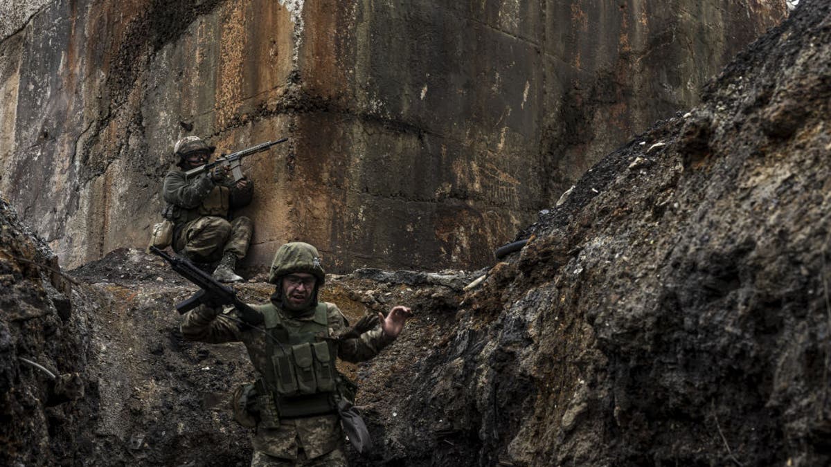 Ukraine soldiers training