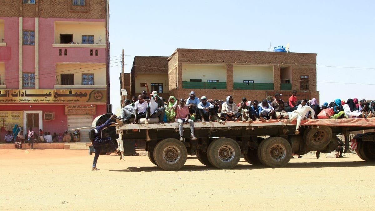 Sudanese people fleeing conflict