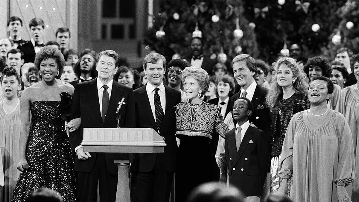 Natalie Cole, President Ronald Reagan, NBC News Tom Brokaw, First Lady Nancy Reagan, student singer, Pat Boone, Amy Grant