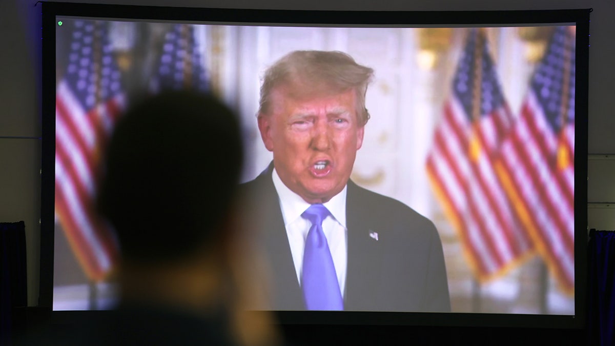 Trump speaks to Iowa crowd virtually