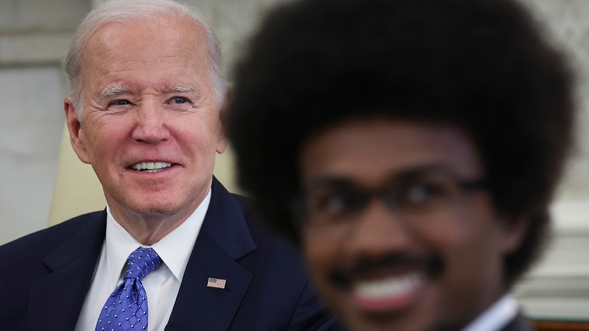 Justin Pearson of Tennessee Three seen meeting with Biden