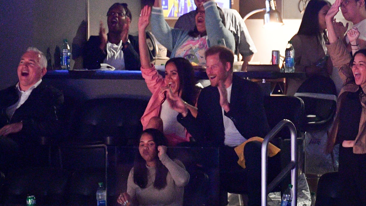 Meghan Markle Prince Harry at NBA game