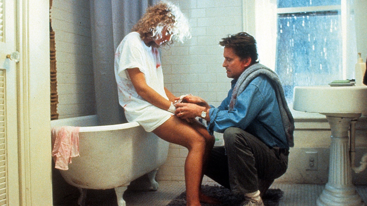 Michael Douglas and Glenn Close in bathroom scene