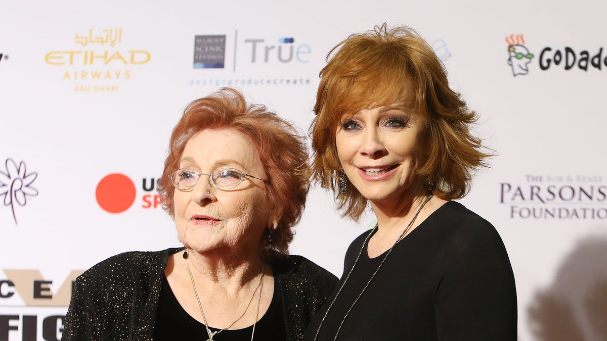 Reba McEntire with her mom