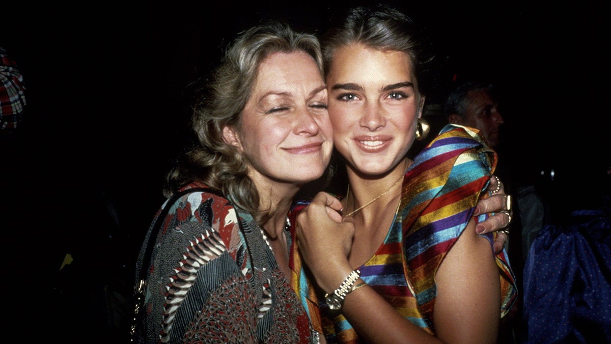 Brooke Shields and mother Teri in 1981