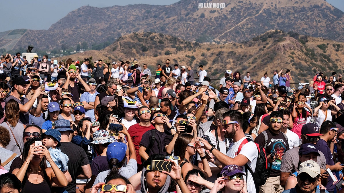 People see solar eclipse in Los Angeles