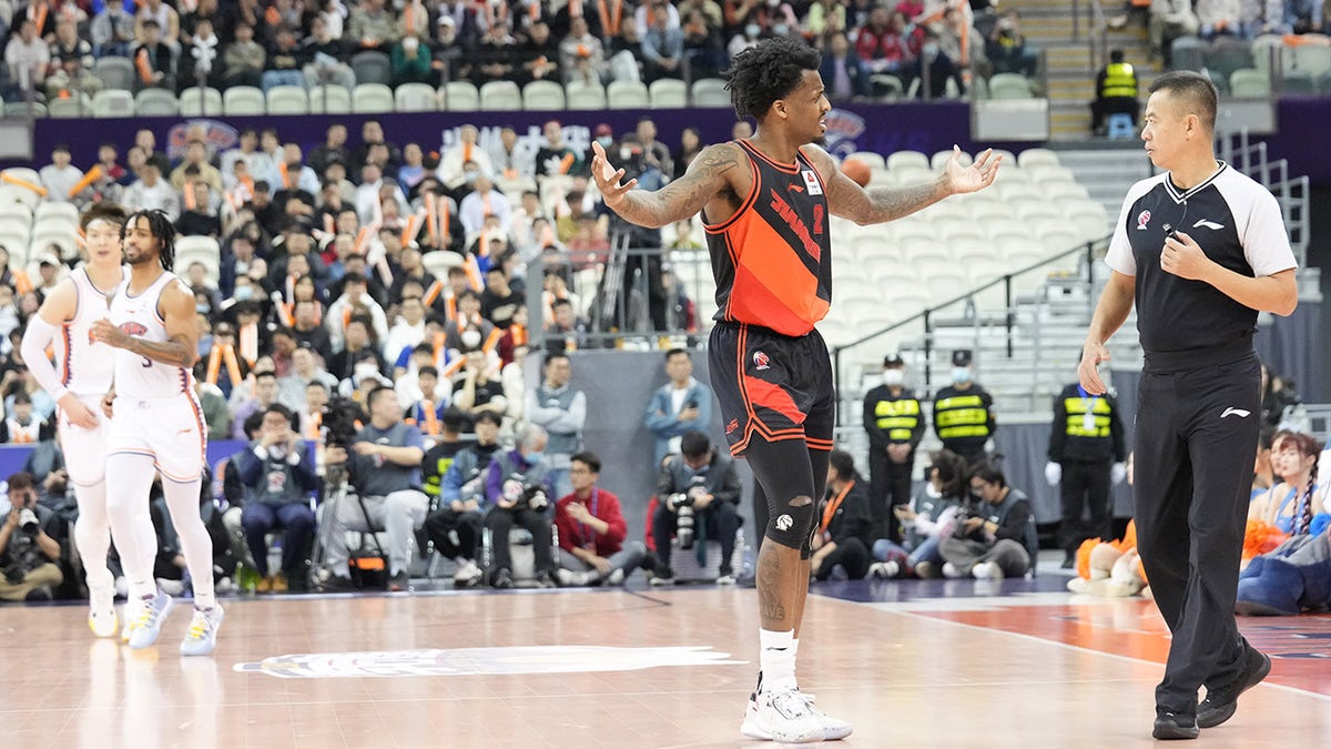 Antonio Blakeney of Jiangsu Dragons