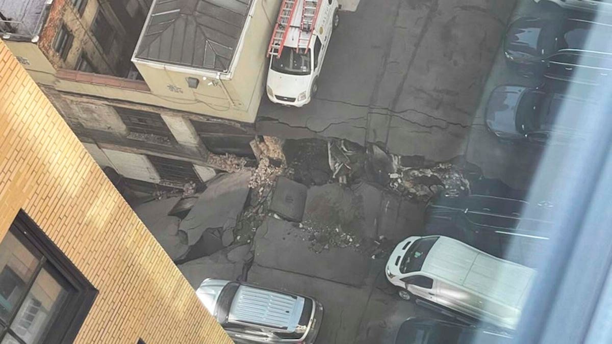 nyc parking garage collapse