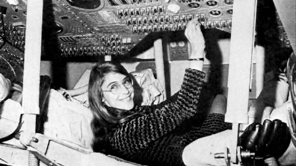 Meet the American who wrote the moon landing software Margaret Hamilton computer whiz mom Fox News