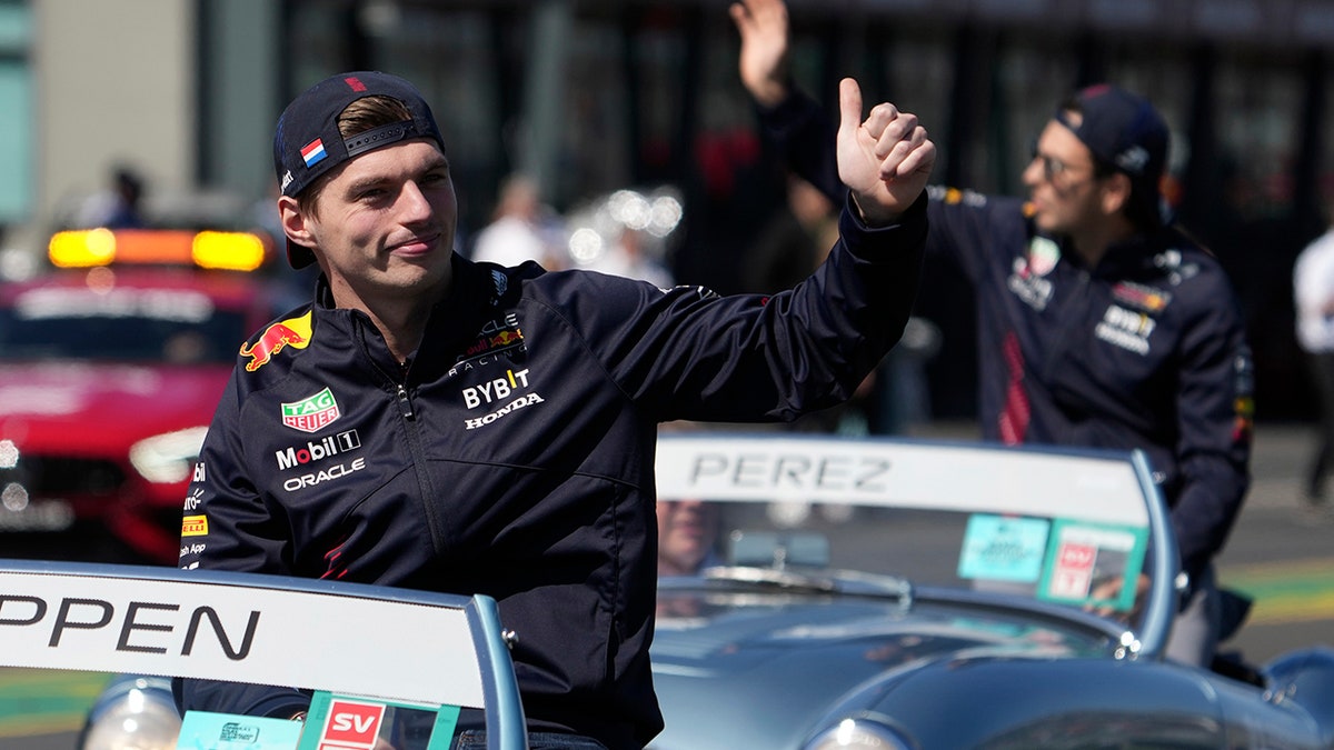 Max Verstappen with his thumbs up