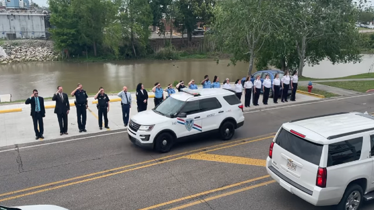 Procession for fallen police officer