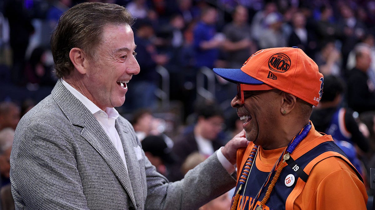 Rick Pitino chats with Spike Lee