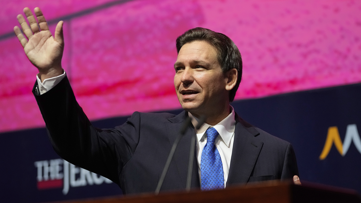 Twitter Spaces crashes repeatedly during DeSantis 2024 announcement