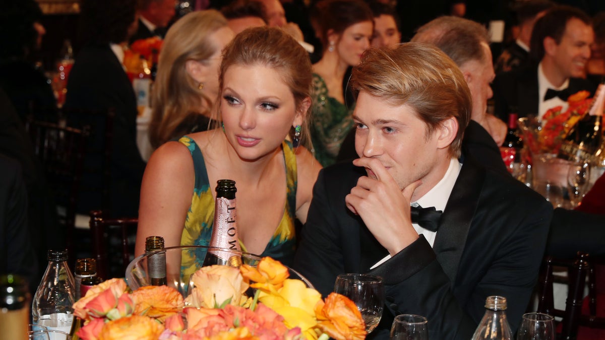 Taylor Swift and Joe Alwyn at the Golden Globes