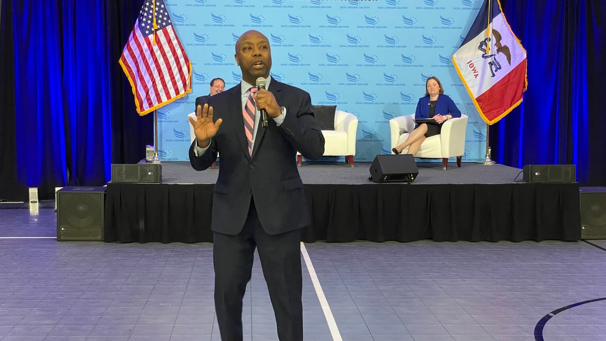 Tim Scott speaking at an event