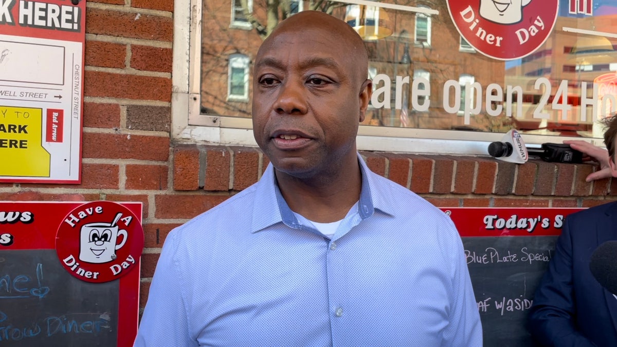 Tim Scott in New Hampshire