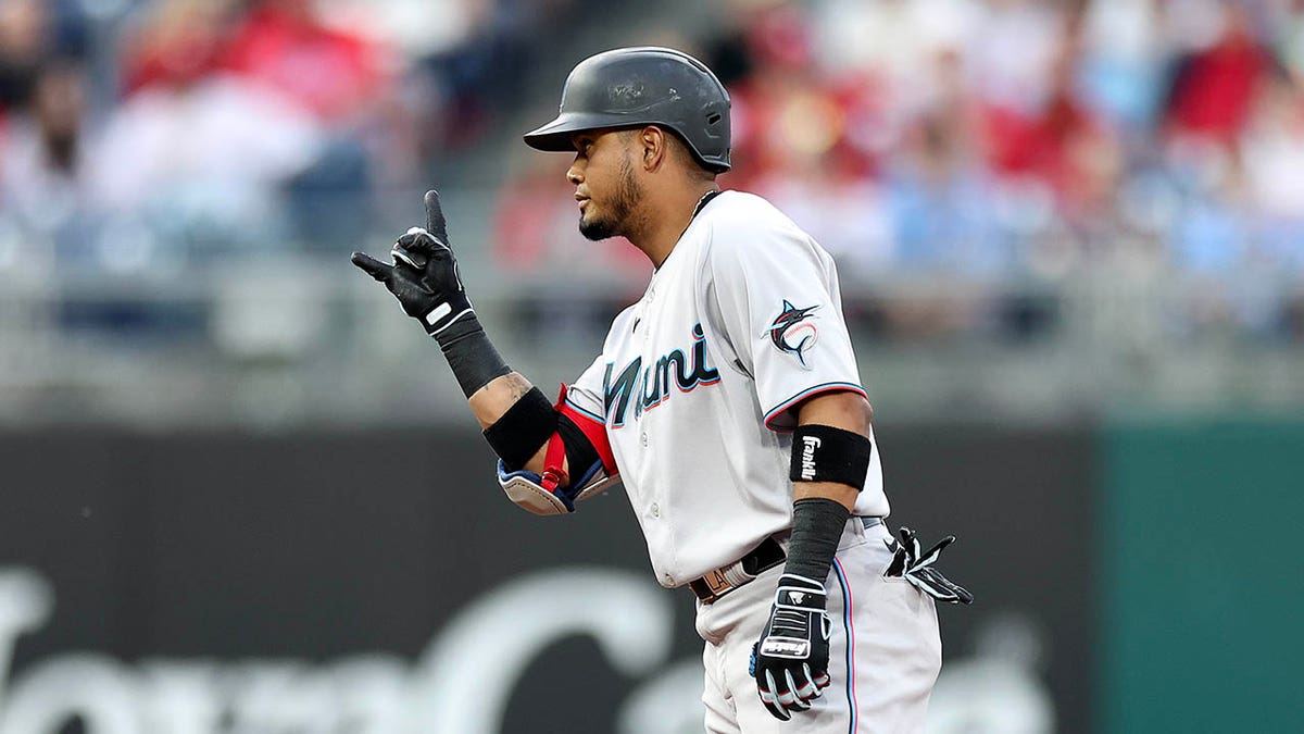 Marlins' Luis Arraez hitting .401, puts him in company of feat