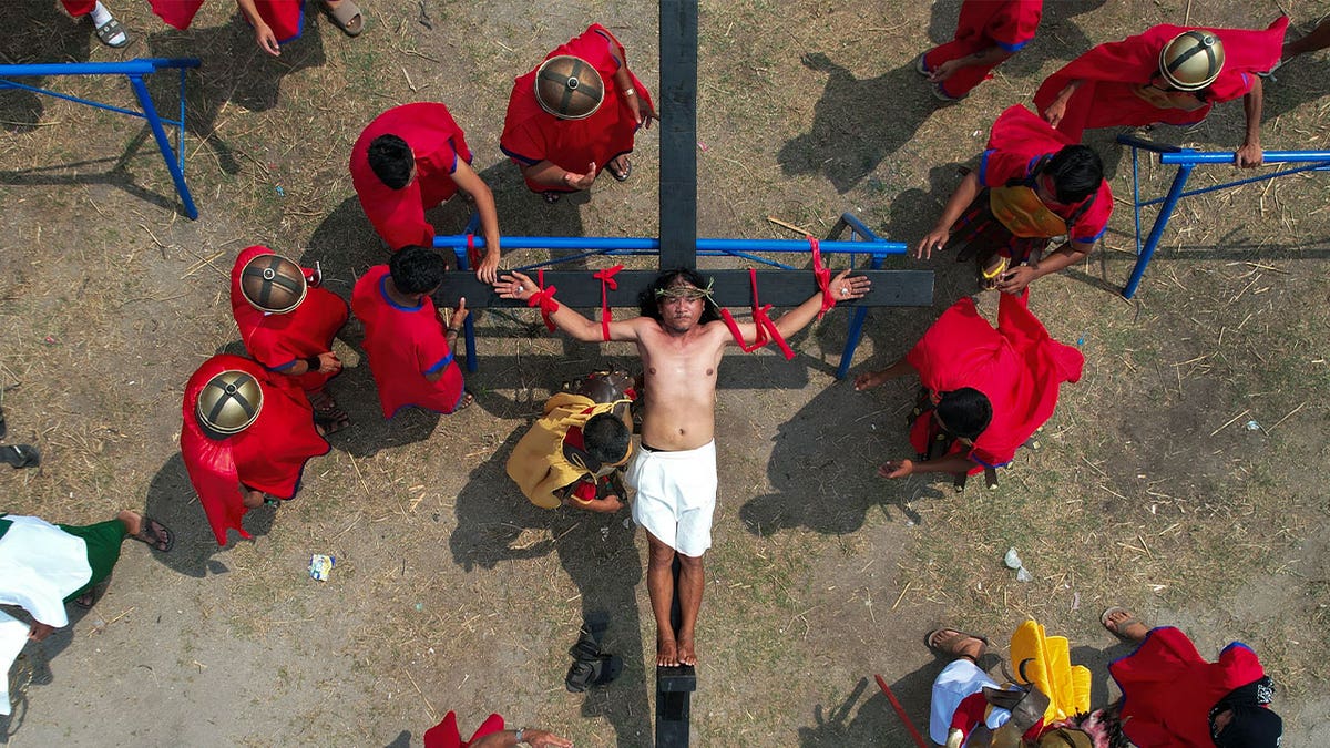 Crucifixions in the Philippines 