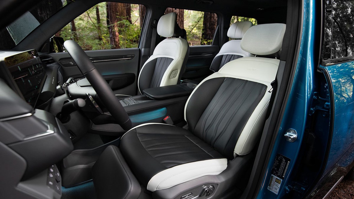 kia ev9 seats