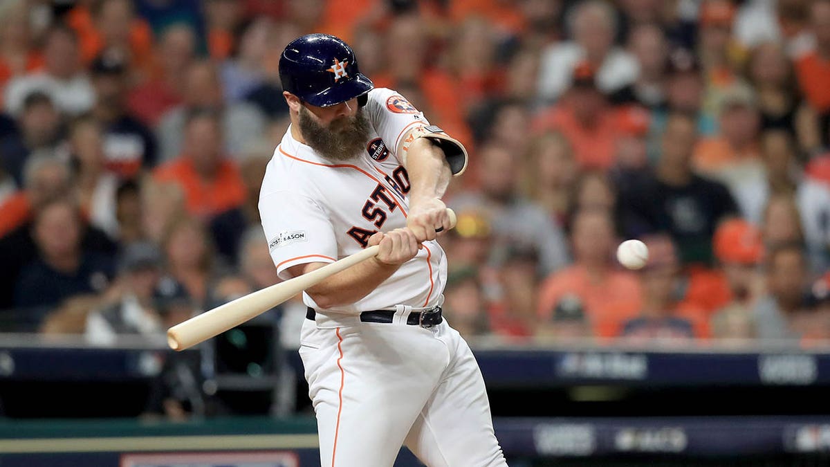 Evan Gattis home run