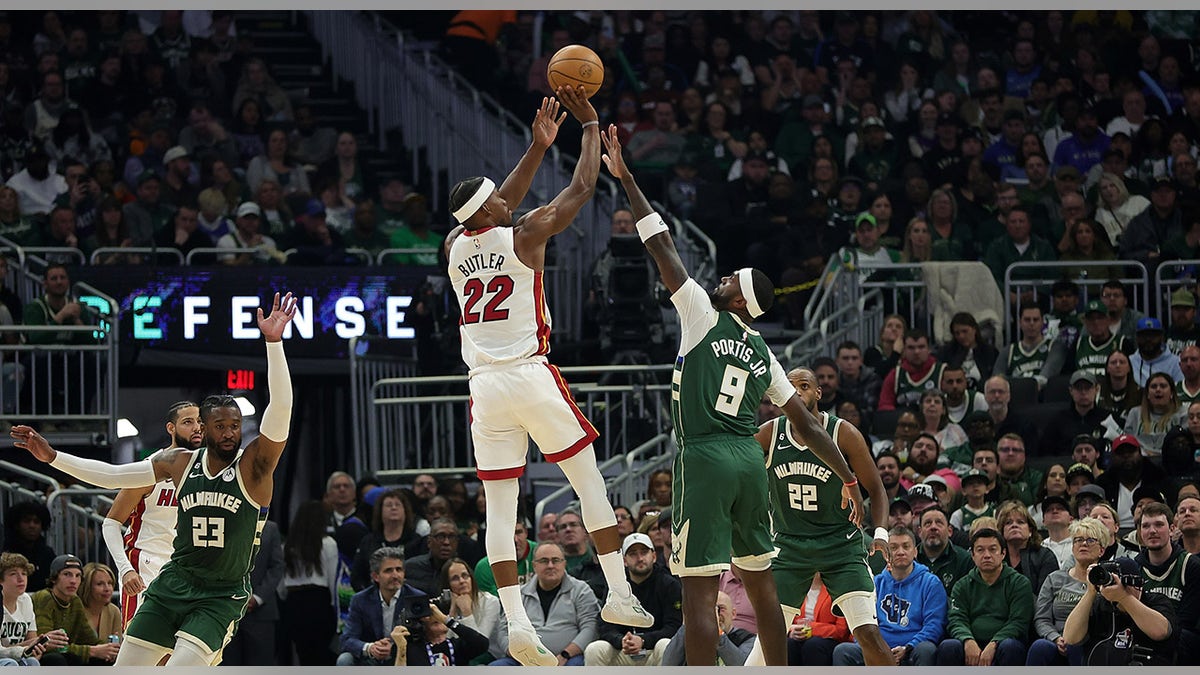 Jimmy Butler shoots