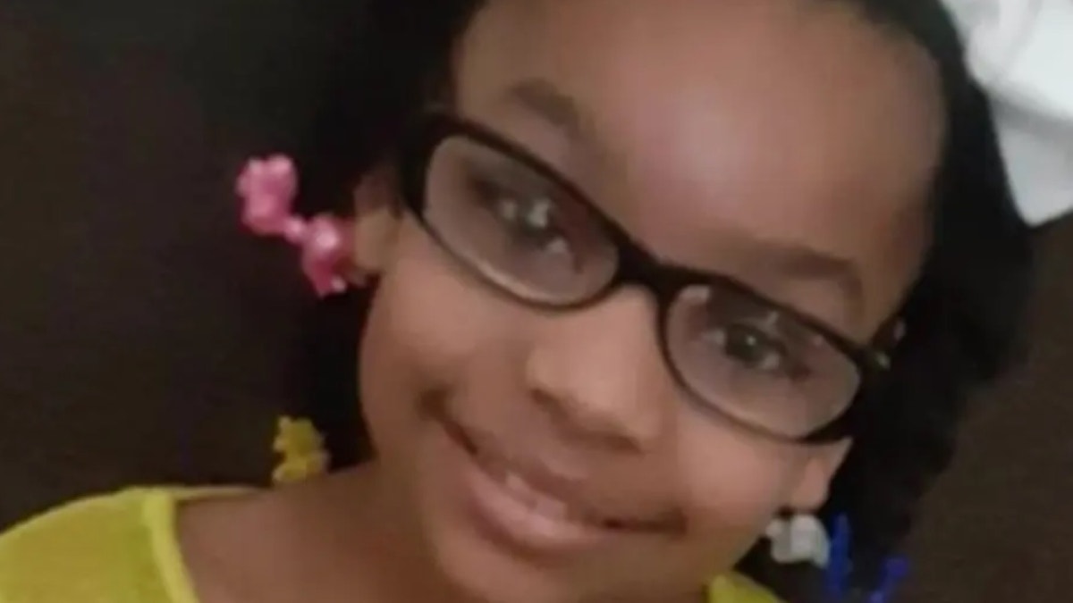 Asijah Love Jones smiling