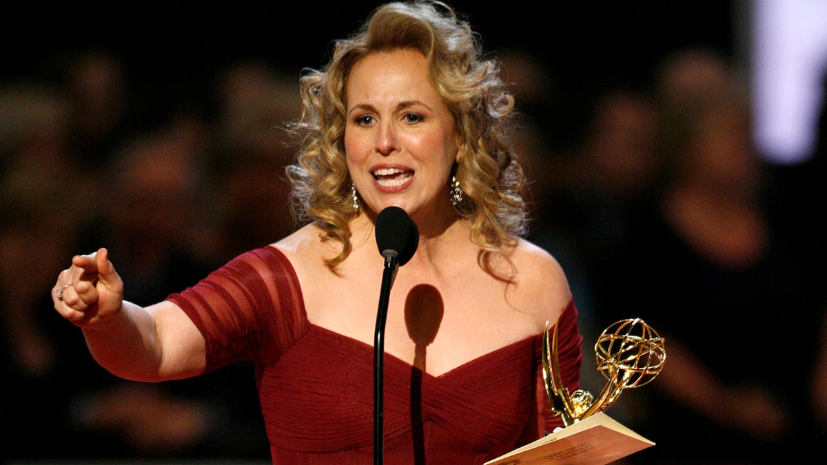 Genie Francis accepting her Emmy Award for "General Hospital" in 2007