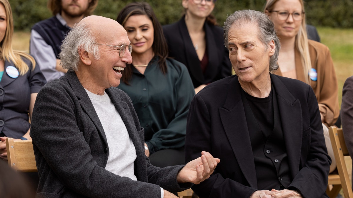 Curb Your Enthusiasm Star Richard Lewis Finished After Parkinson S   Larry David Richard Lewis 