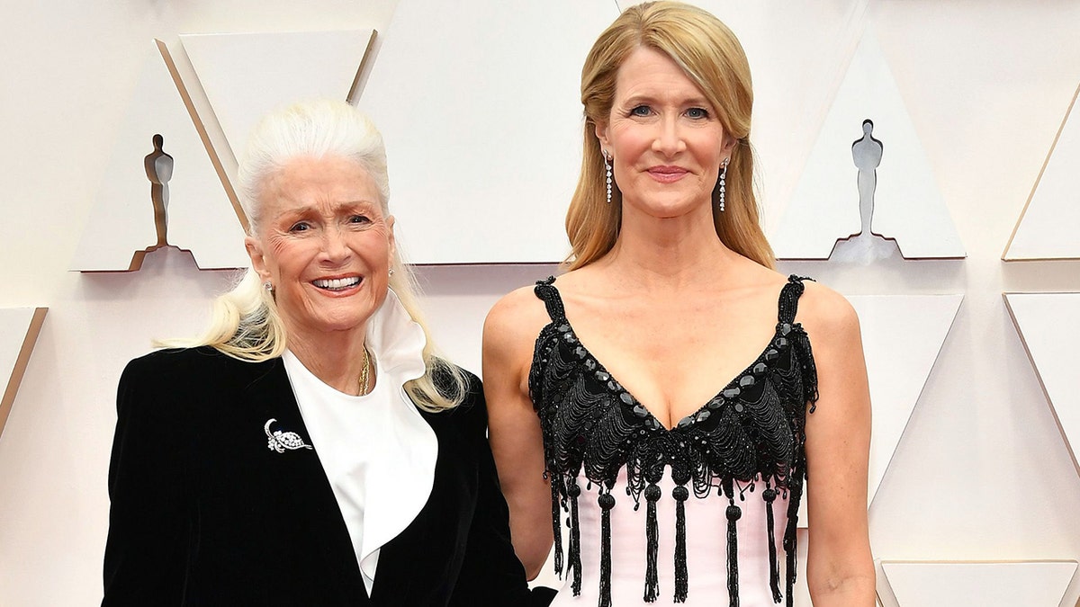 Laura Dern posing with Diane Lad