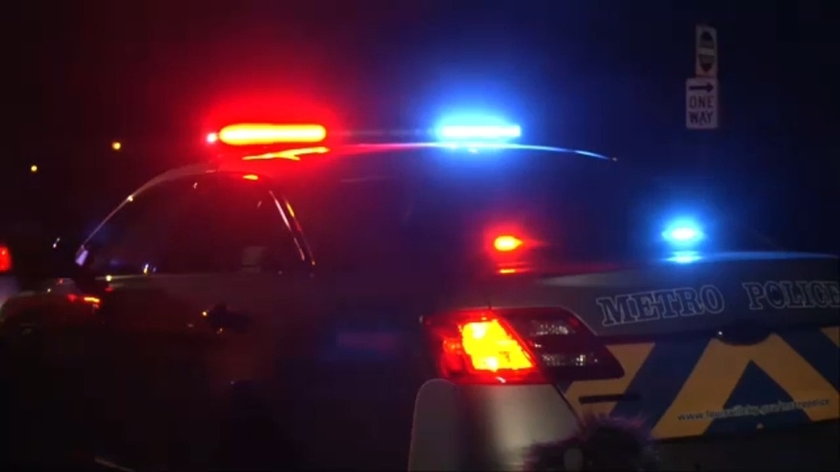 Louisville police car at Chickasaw park