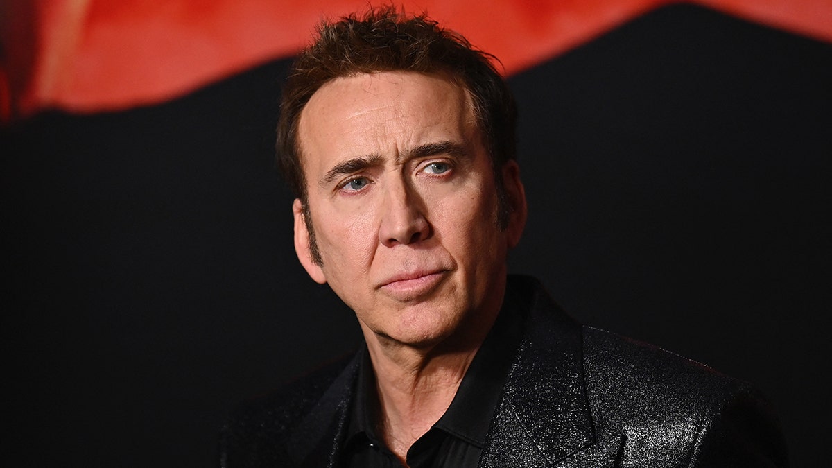 Tapete vermelho de Nicolas Cage