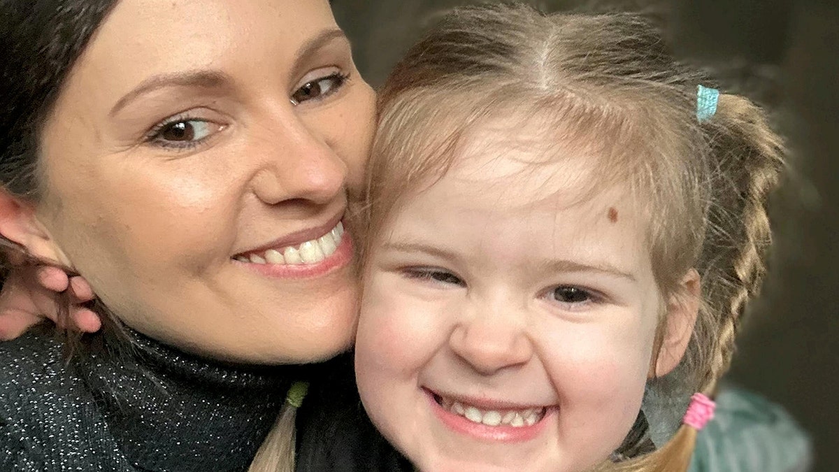 ewelina and olivia
