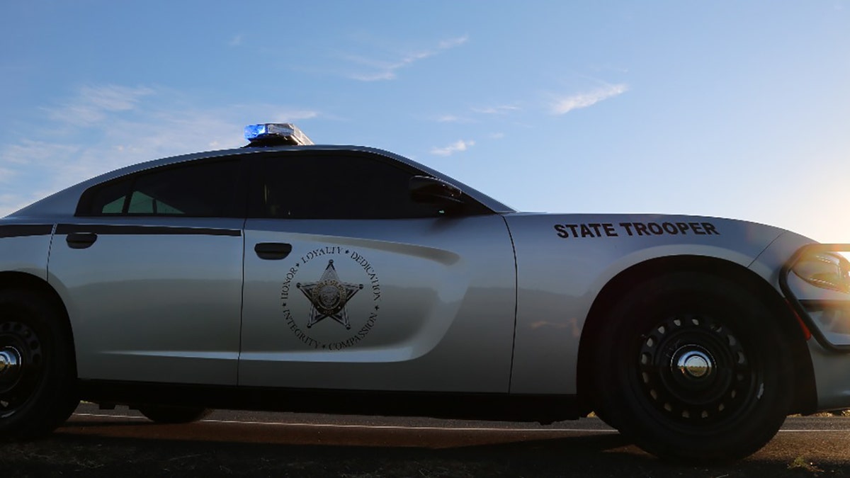 oregon state police car