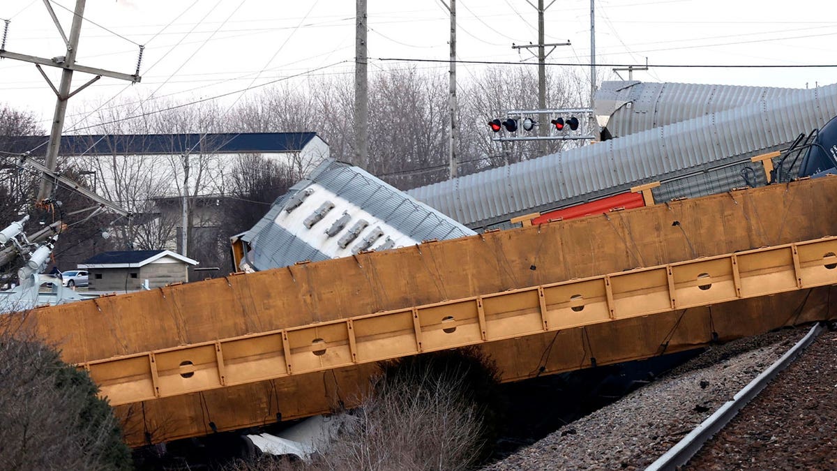 train derailment in OH